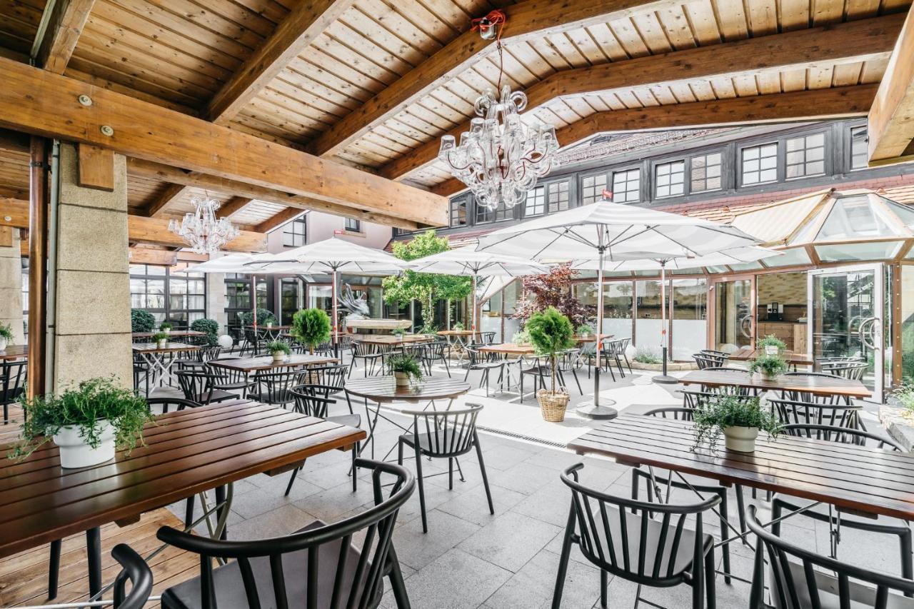 Hotel Riesengebirge Neuhof an der Zenn Екстер'єр фото