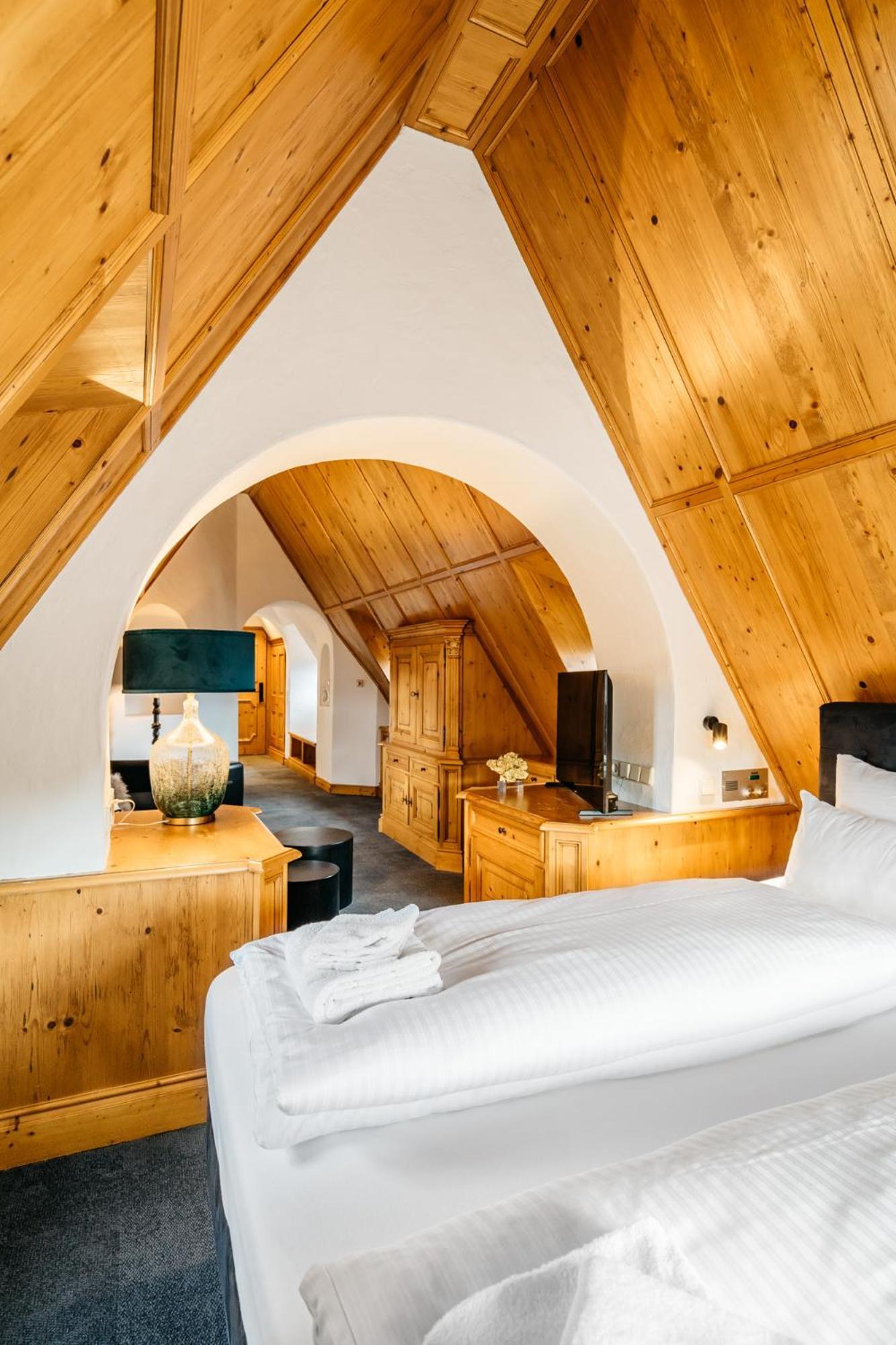 Hotel Riesengebirge Neuhof an der Zenn Екстер'єр фото